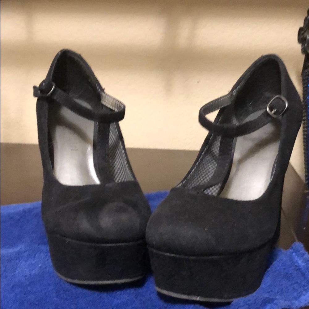 Mary Jane platform wedge